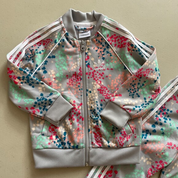adidas Floral Print Track Jacket and Pants Set Gray Pink 2T - Picture 4 of 8